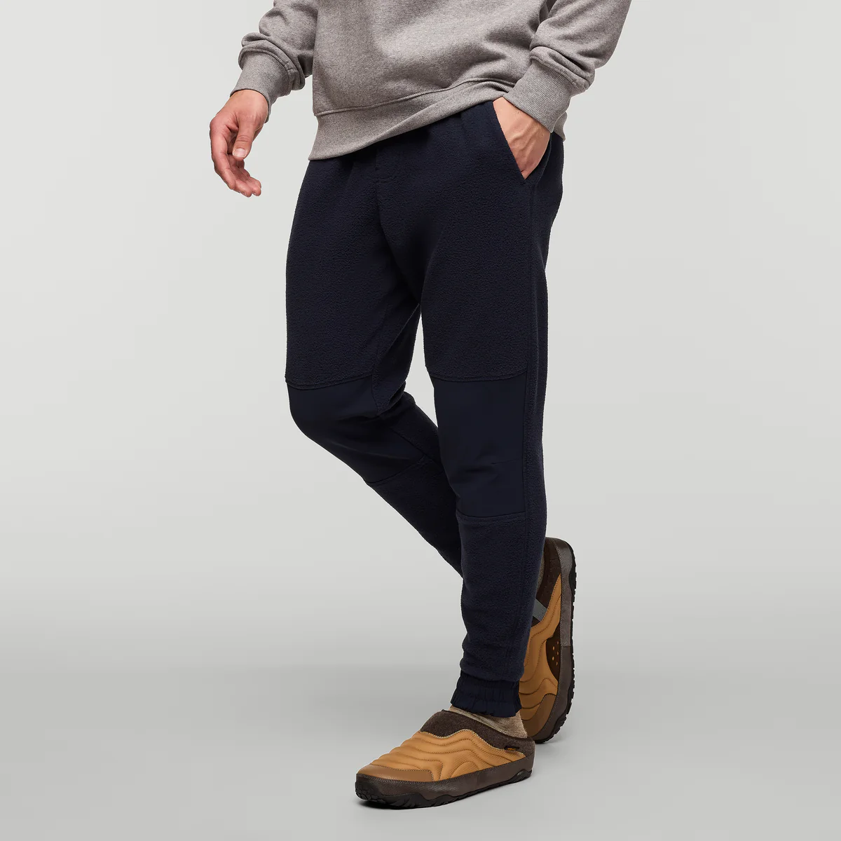 Abrazo Fleece Jogger - Men's - Image 10