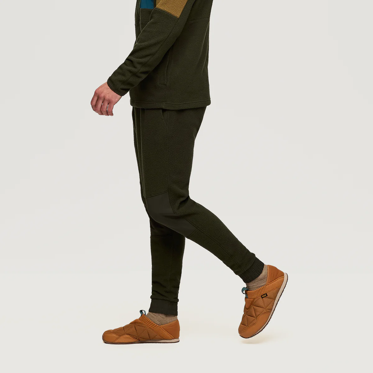 Abrazo Fleece Jogger - Men's - Image 16