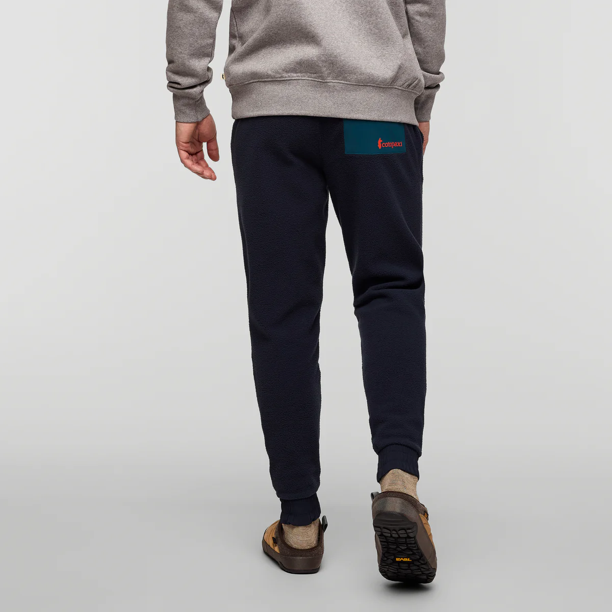 Abrazo Fleece Jogger - Men's - Image 9