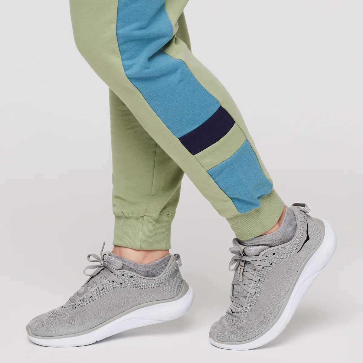 Bandera Jogger - Women's - Image 7