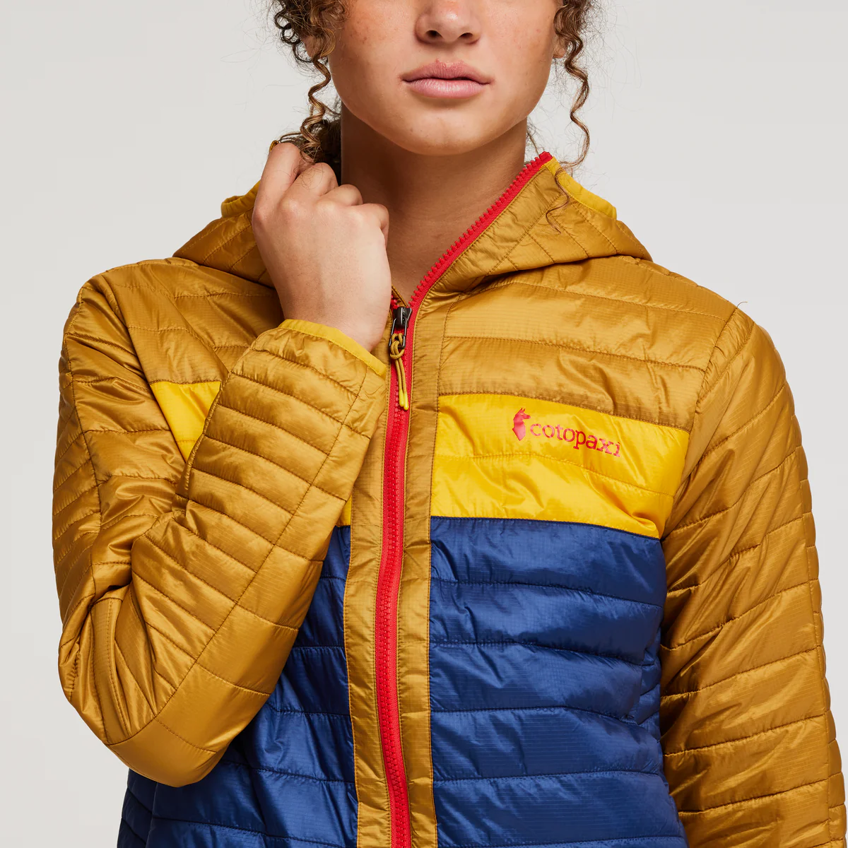Capa Insulated Hooded Jacket - Women's - Image 20