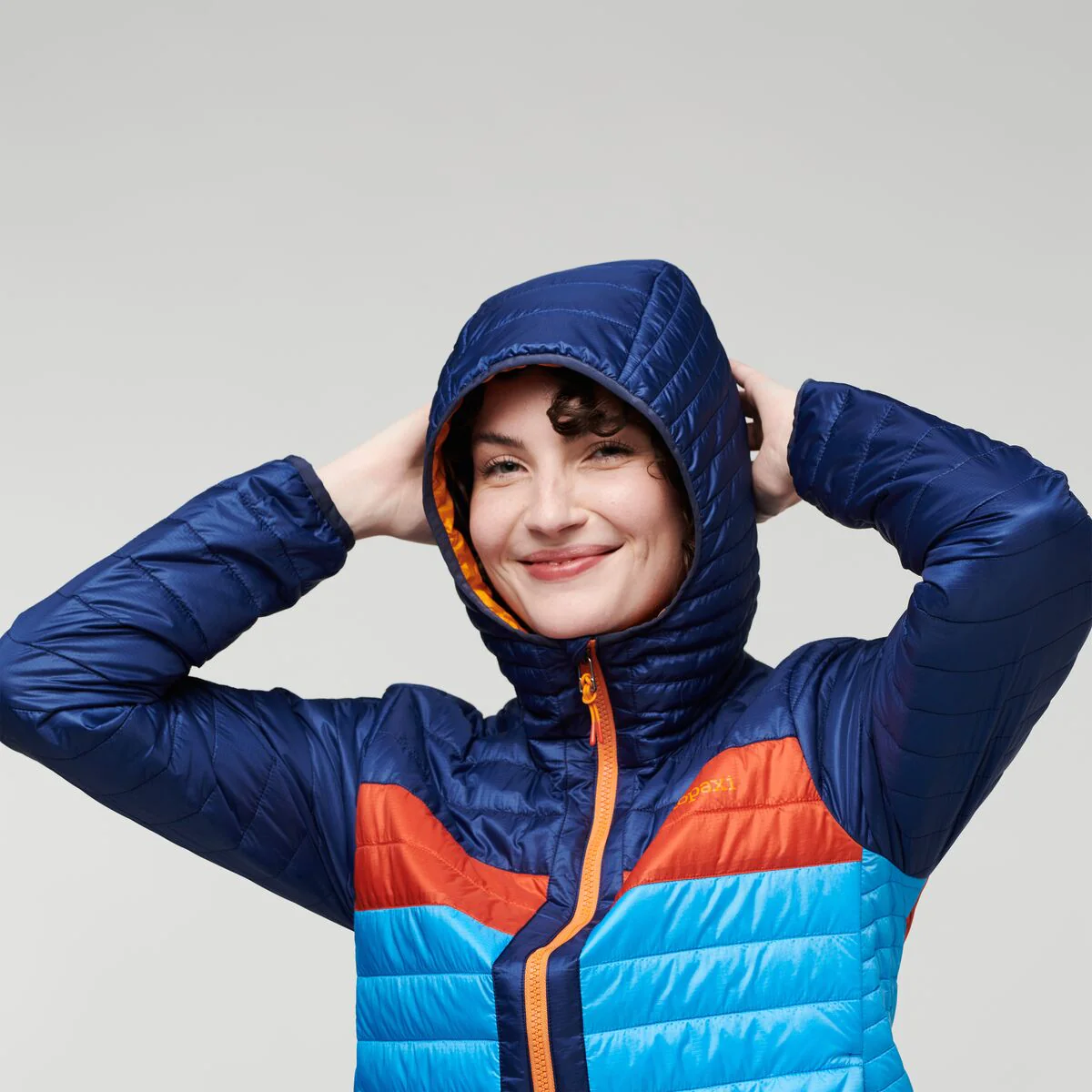 Capa Insulated Hooded Jacket - Women's - Image 5