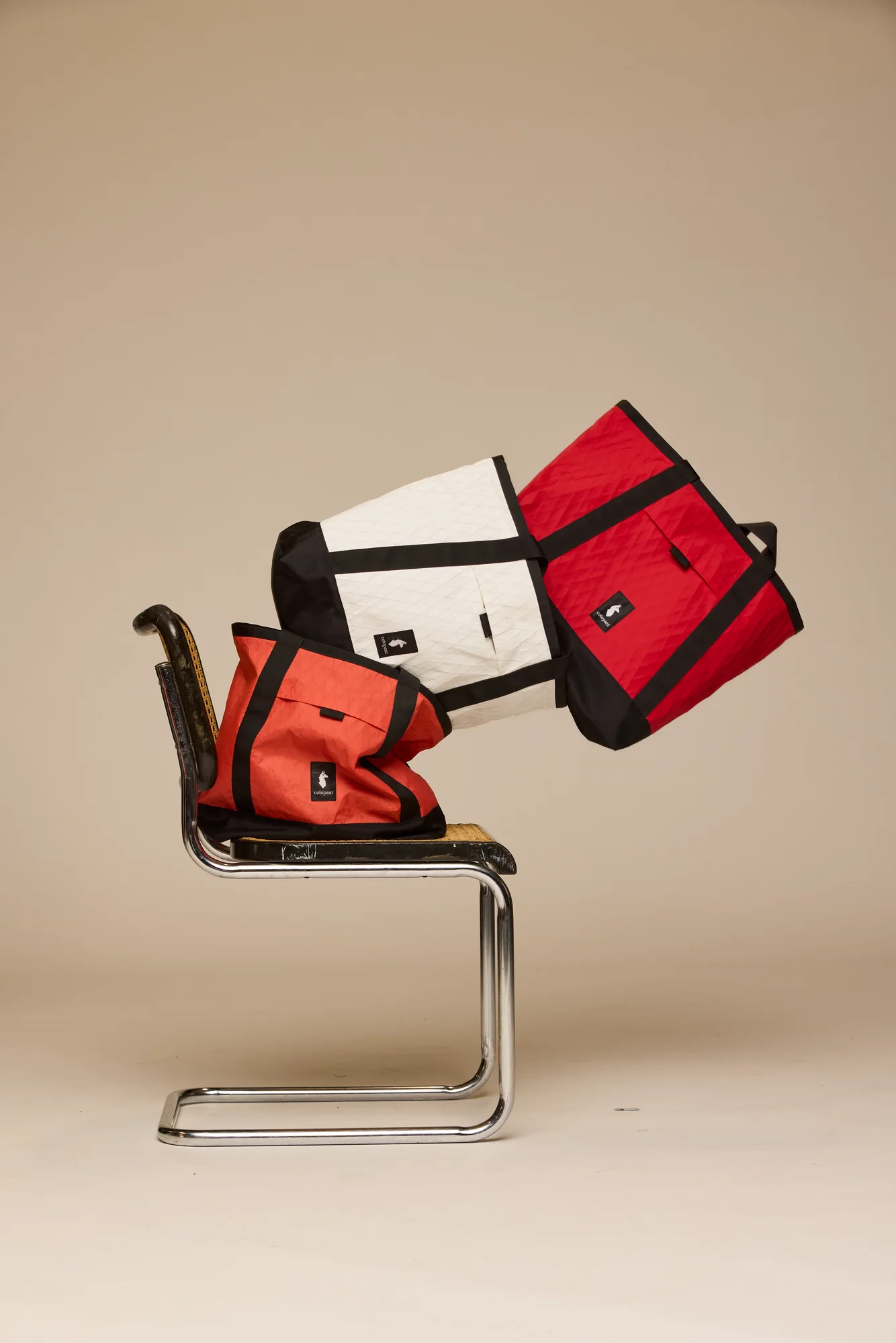 Contiguo 22L Tote - Image 47