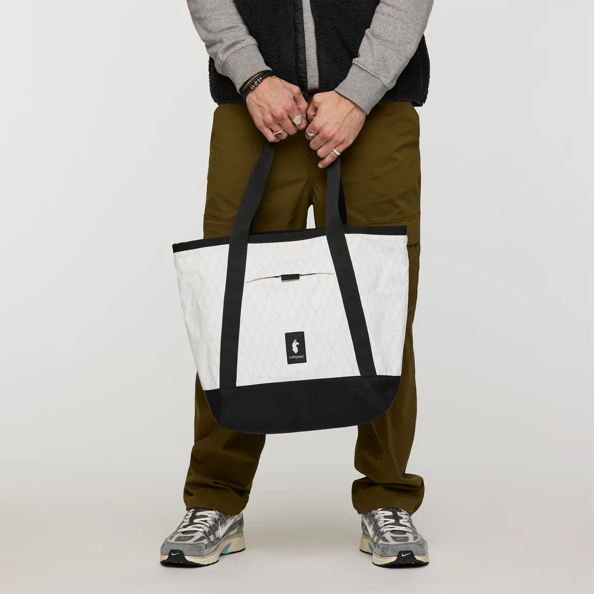 Contiguo 22L Tote - Image 6