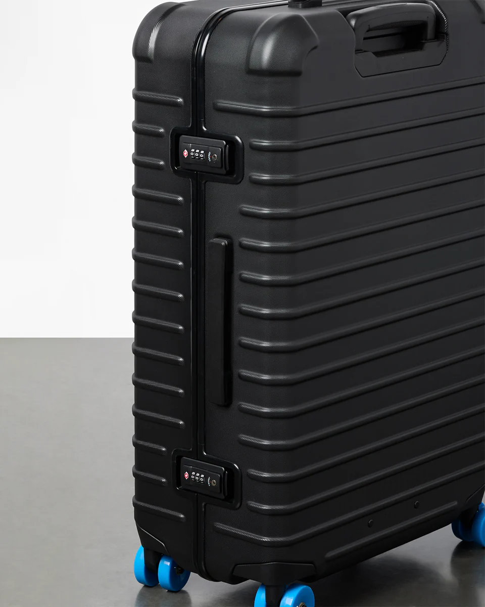 Coraza Suitcase - Medium Checked - Image 12