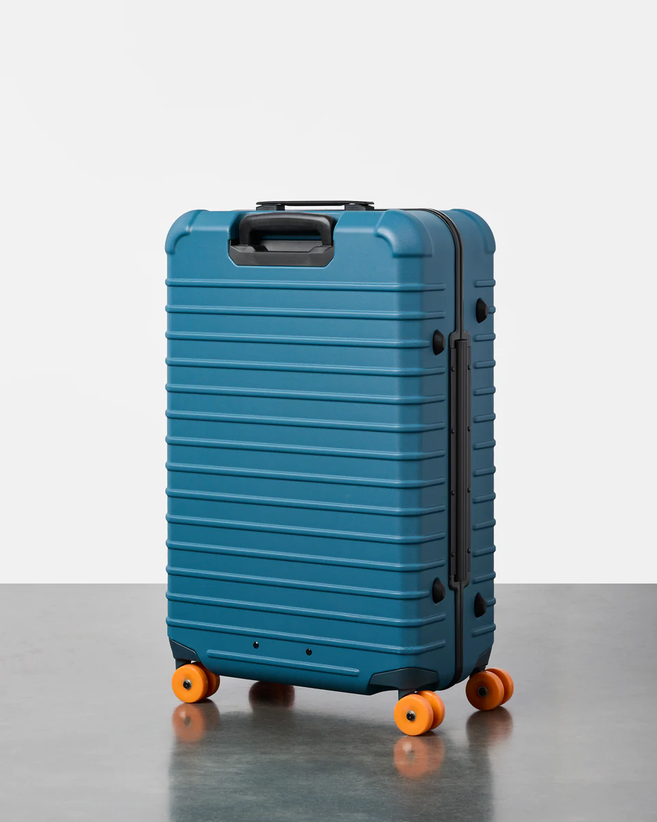 Coraza Suitcase - Medium Checked - Image 2