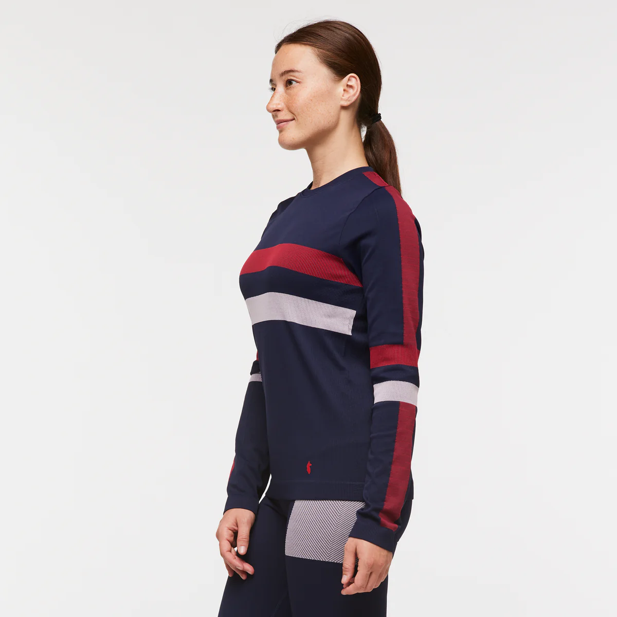Debajo Seamless Baselayer Crew - Women's - Image 3