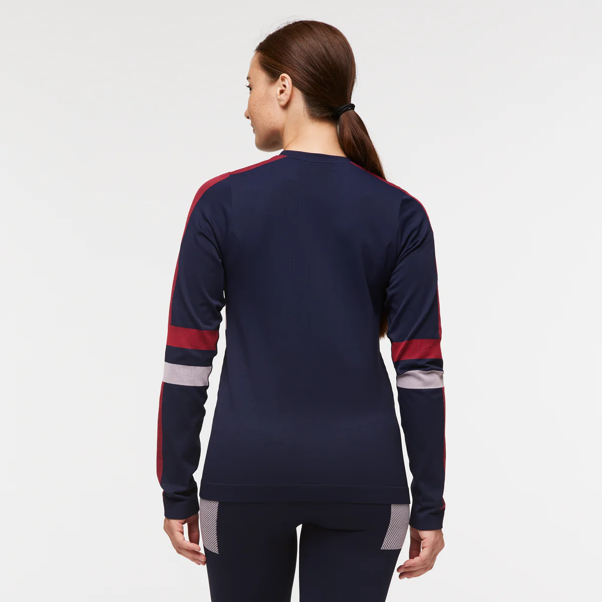 Debajo Seamless Baselayer Crew - Women's - Image 4