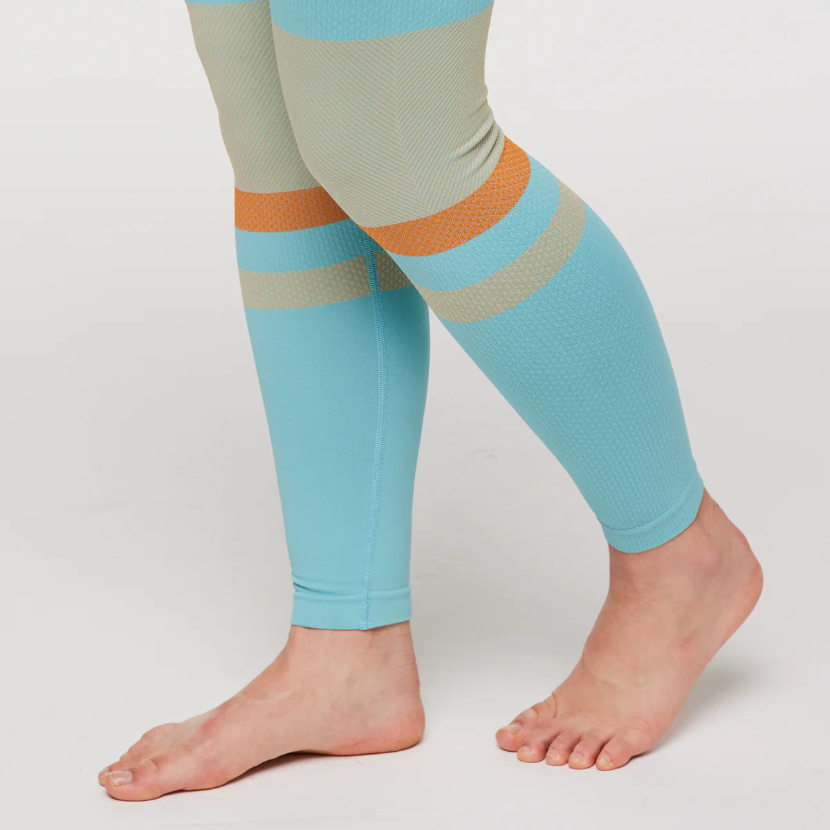 Debajo Seamless Baselayer Tight - Women's - Image 6