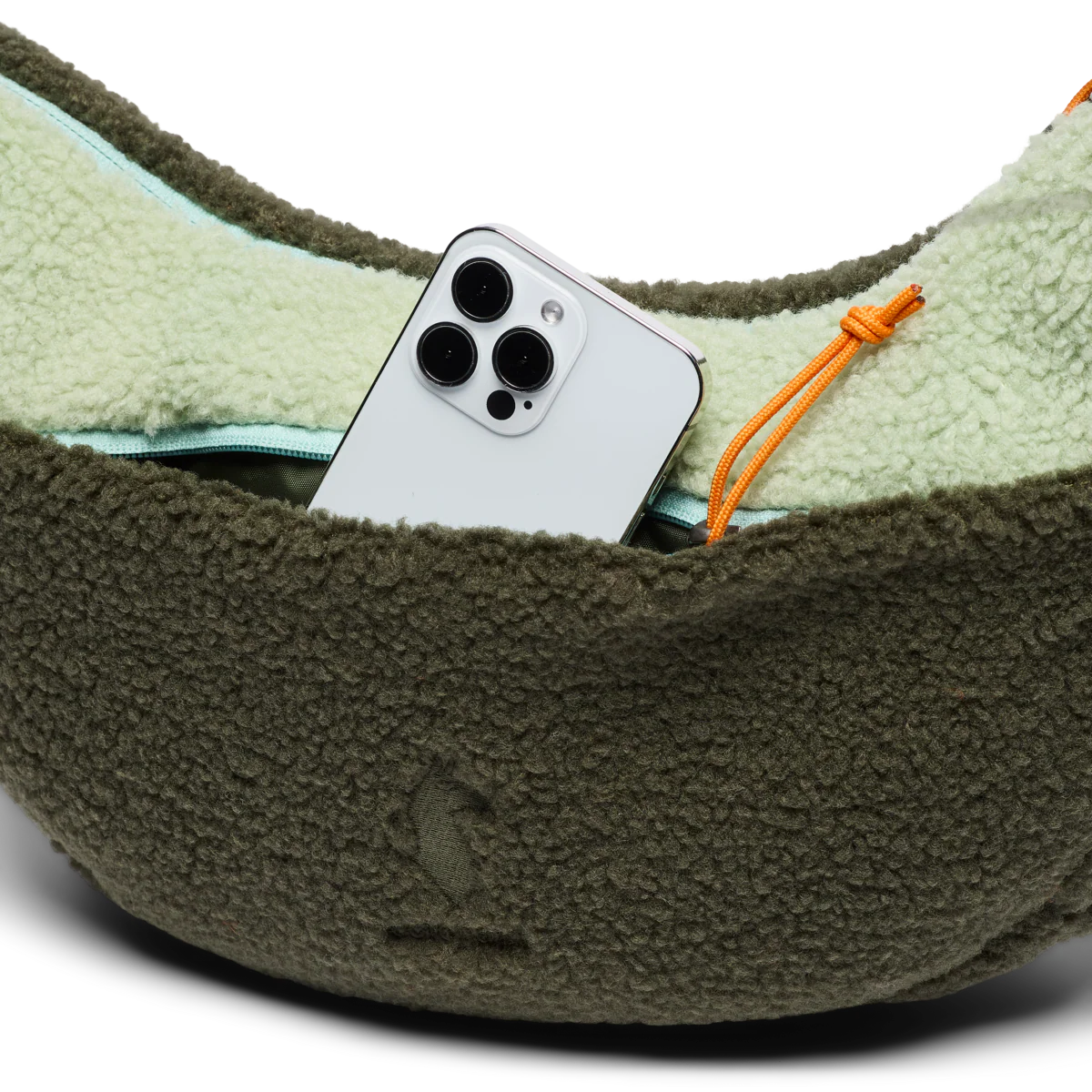 High Pile Fleece 6L Crescent Bag - Image 13