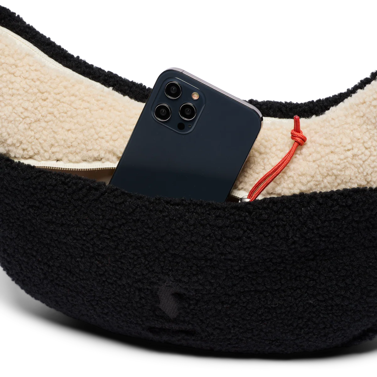 High Pile Fleece 6L Crescent Bag - Image 3