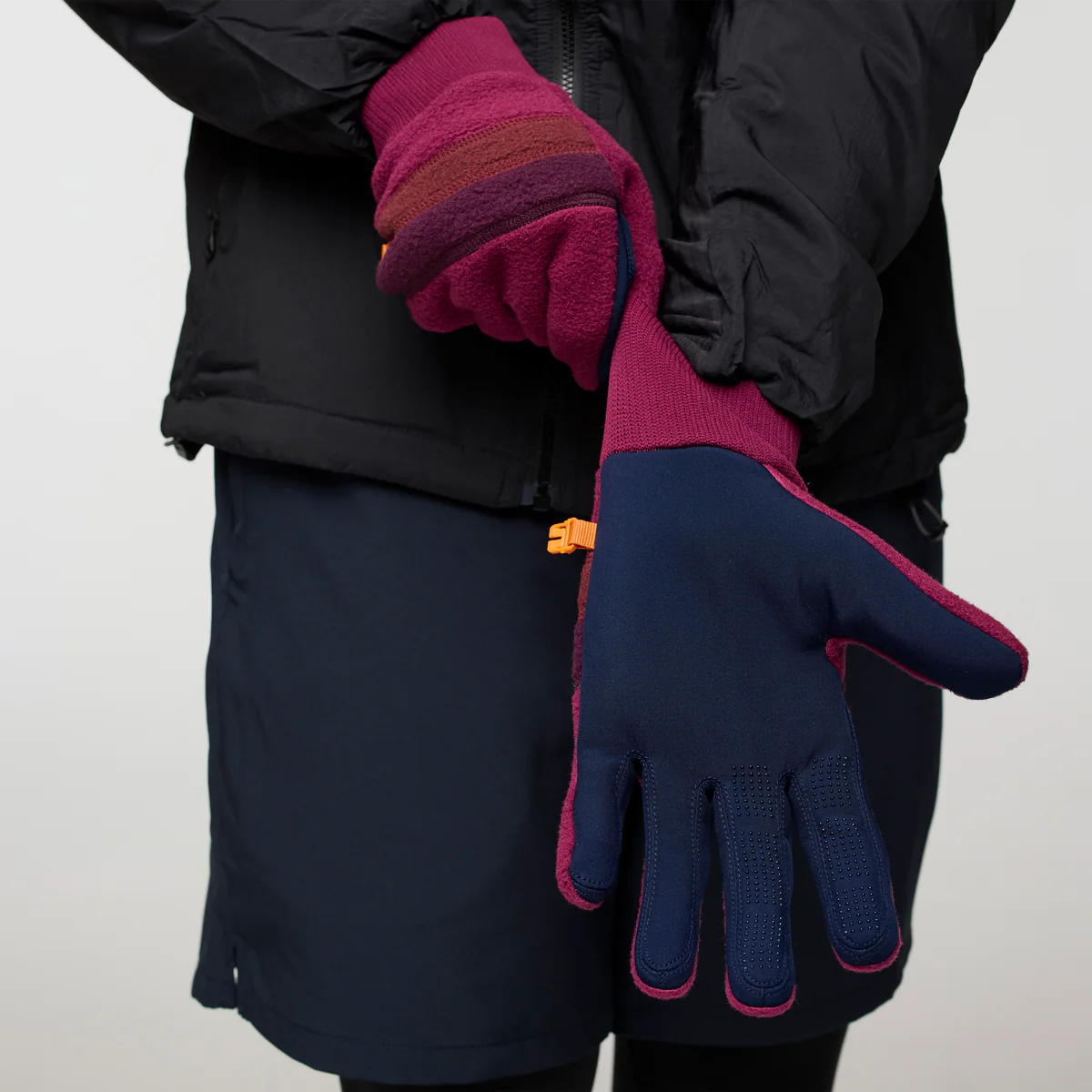 Teca Fleece Gloves - Image 8