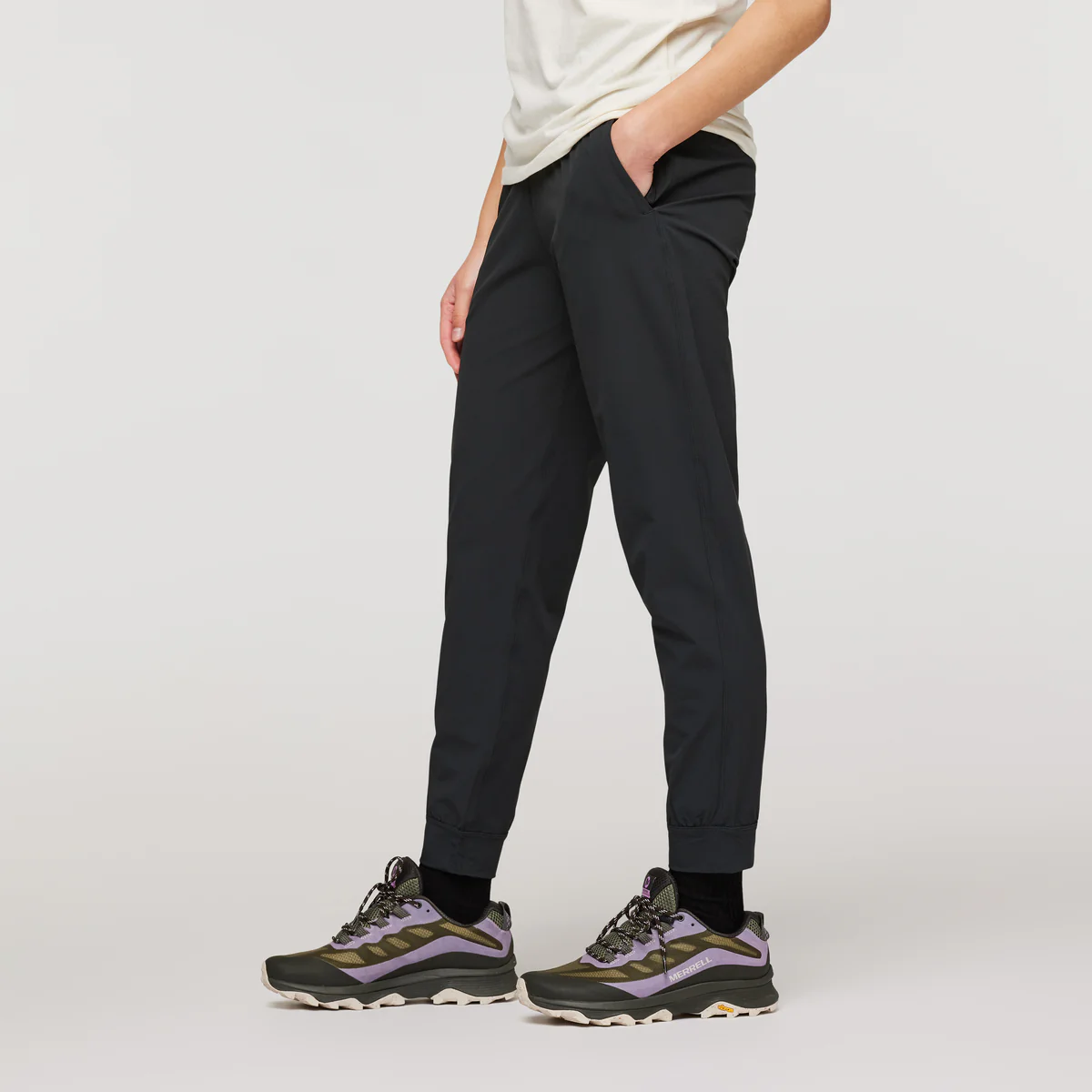 Veza Adventure Jogger - Women's - Image 3