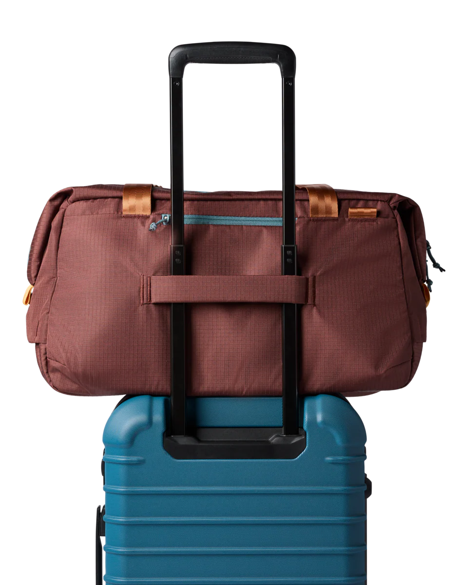 Viaje 35L Travel Duffel - Image 20