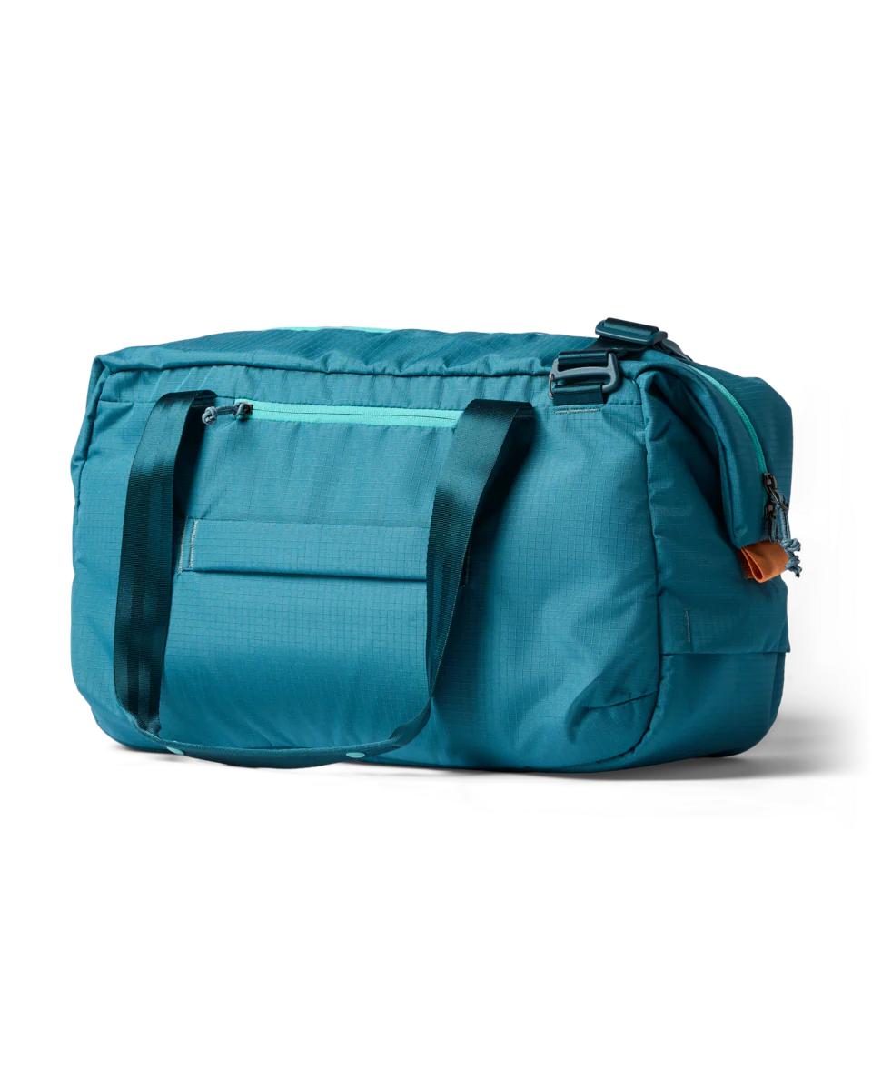 Viaje 35L Travel Duffel - Image 7