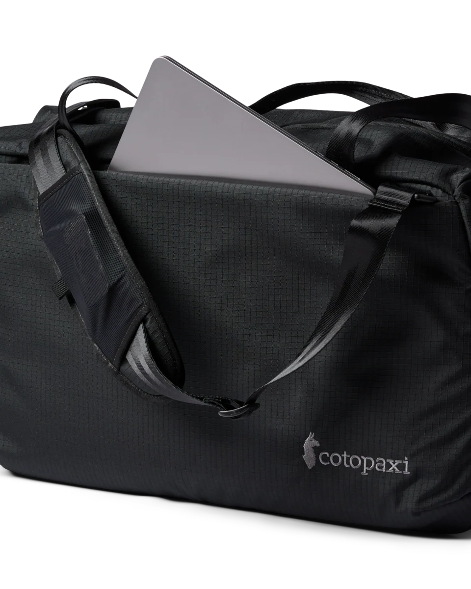 Viaje 45L Travel Duffel - Image 14
